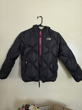 The North Face Reversible Black Puffy Jacket Big Girl Size M(10-12)